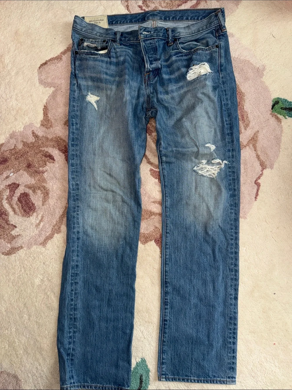 Abercrombie & Fitch Men's Distressed Blue Straight Jeans